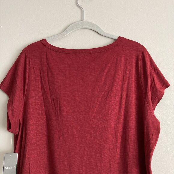 Torrid Womens Plus Red Classic Fit Short Sleeve T-Shirt Size 1X NWT Casual - Picture 7 of 10